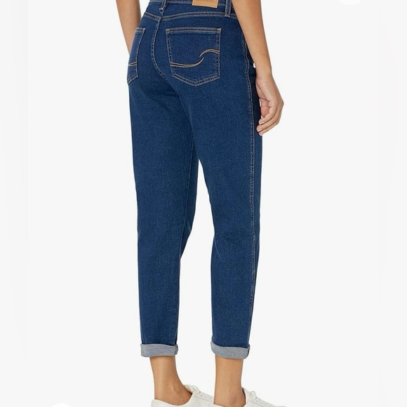 Signature By Levi Strauss Gold | Women’s Mid Rise Boyfriend Cropped Jeans - Picture 2 of 11